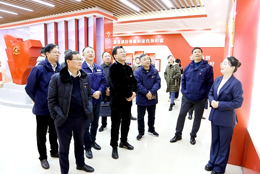 市國(guó)資委、市國(guó)控集團(tuán)和銅化集團(tuán)開(kāi)展黨支部黨建聯(lián)建活動(dòng)